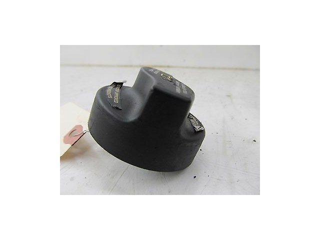 2006-2009 MERCEDES R350 W251 OEM ENGINE OIL CAP  