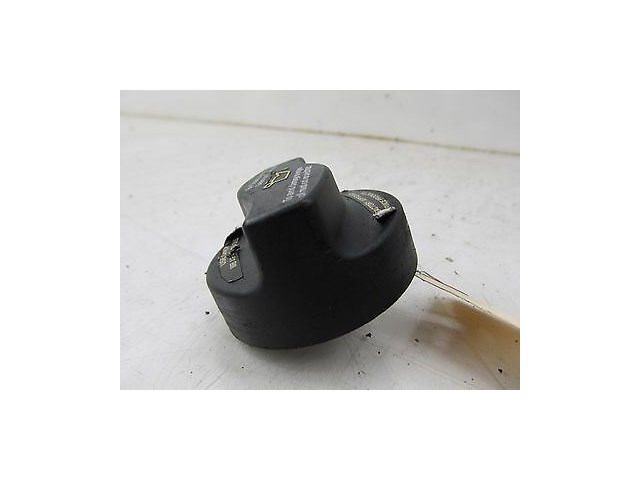 2006-2009 MERCEDES R350 W251 OEM ENGINE OIL CAP  