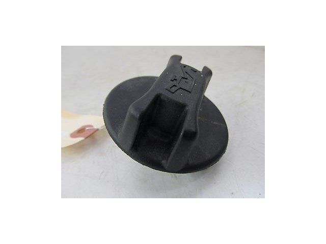 2014-2015 NISSAN VERSA NOTE OEM  ENGINE MOTOR OIL CAP LID COVER  