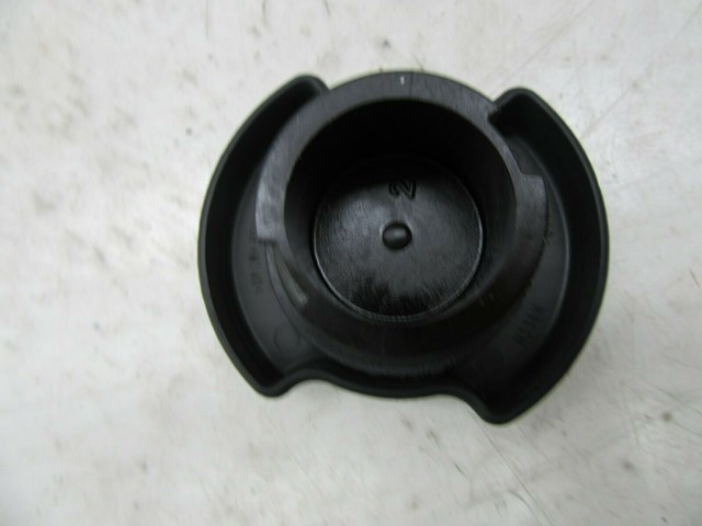 2010-2012 LINCOLN MKZ OEM ENGINE OIL CAP