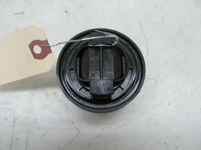 2012-2015 MERCEDES C250 COUPE W204 OEM ENGINE OIL FILLER CAP