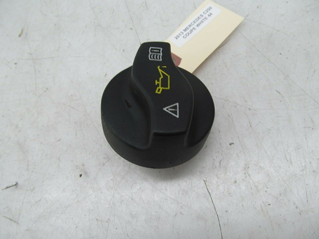 2012-2015 MERCEDES C250 COUPE W204 OEM ENGINE OIL FILLER CAP