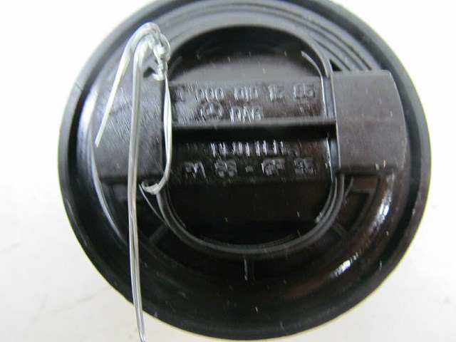 2012-2015 MERCEDES C250 COUPE W204 OEM ENGINE OIL FILLER CAP