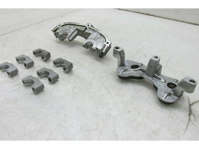 2009-2012 INFINITI FX35 OEM LEFT SIDE CAMSHAFT BEARING CAP SET 