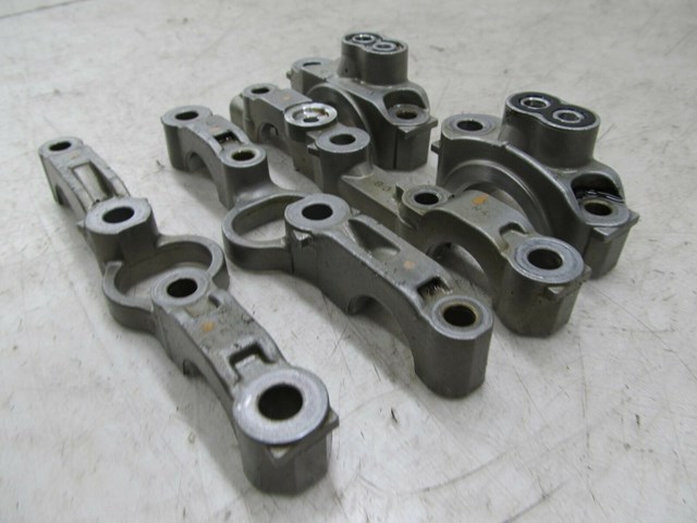  2004-2007 LEXUS RX350 OEM REAR ENGINE CAMSHAFT BEARING CAPS 