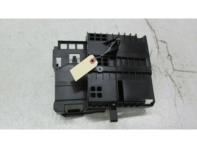 2009-2012 AUDI Q5 8R OEM LEFT REAR TRUNK COMPUTER MODULE MOUNT BRACKET 