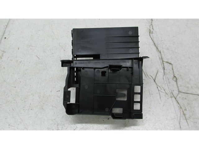 2009-2012 AUDI Q5 8R OEM LEFT REAR TRUNK COMPUTER MODULE MOUNT BRACKET 