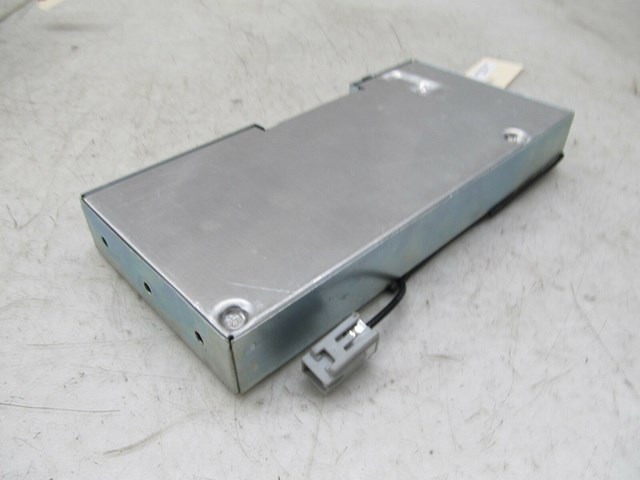 2001-2006 LEXUS LS430 OEM RIGHT REAR TELEPHONE CONTROL MODULE 