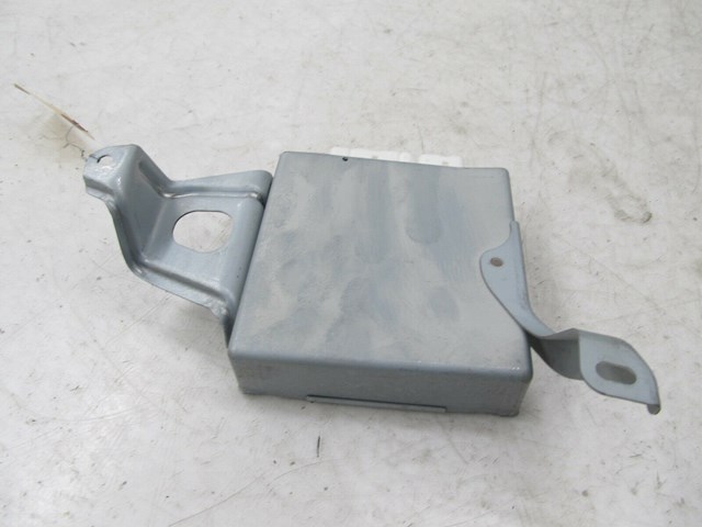 2001-2006 LEXUS LS430 OEM LEFT FRONT TILT TELESCOPIC COMPUTER MODULE 