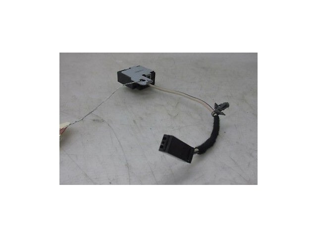 2008-2013 INFINITI G37S COUPE OEM LEFT REAR WINDOW GLASS DEFROST MODULE