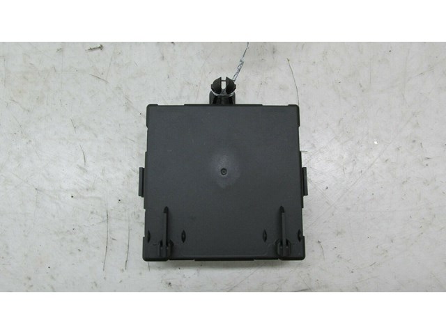 2012-2015 MERCEDES C250 COUPE W204 OEM RIGHT PASSENGER DOOR CONTROL MODULE 