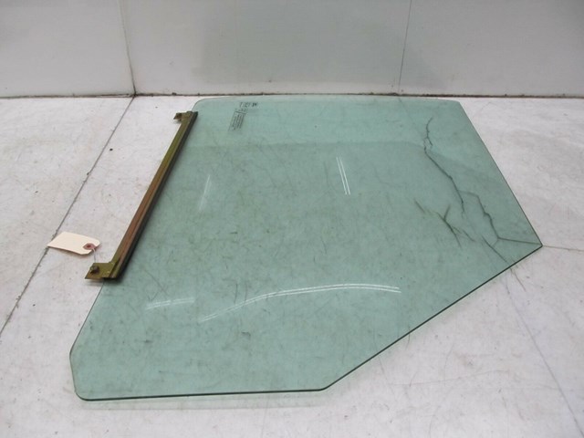 2003-2004 LAND ROVER DISCOVERY OEM RIGHT FRONT DOOR WINDOW GLASS 