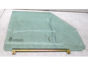 2003-2004 LAND ROVER DISCOVERY OEM RIGHT FRONT DOOR WINDOW GLASS 