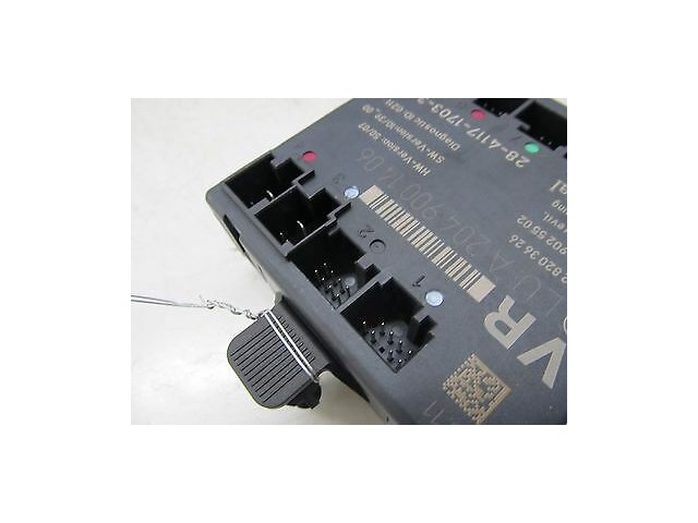 2012-2014 MERCEDES C250 W204 OEM RIGHT DOOR CONTROL UNIT MODULE A2128203626