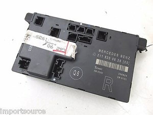 2003-2006 MERCEDES E320 W211 OEM RIGHT FRONT DOOR MODULE UNIT TEMIC 2118200626