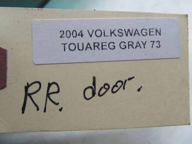 2004-2007 VOLKSWAGEN TOUAREG OEM RIGHT REAR PASSENGER DOOR WINDOW GLASS