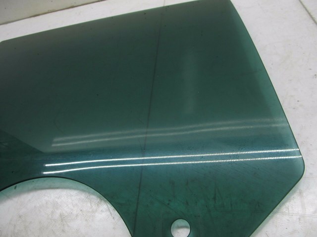 2004-2007 VOLKSWAGEN TOUAREG OEM RIGHT REAR PASSENGER DOOR WINDOW GLASS