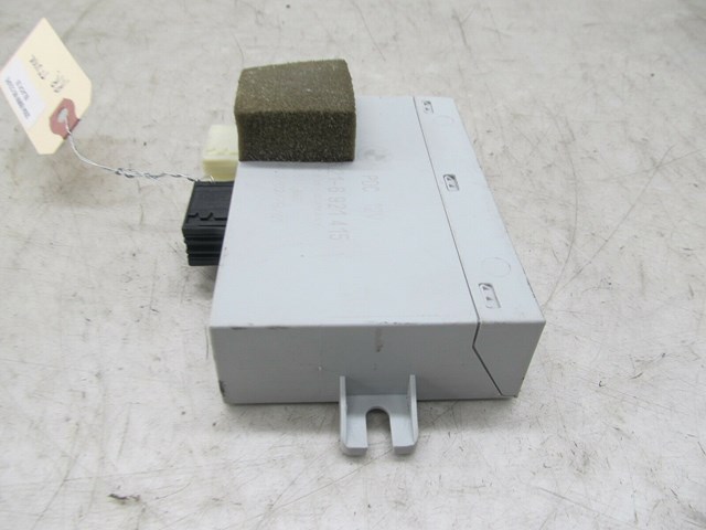 2002-2006 BMW M3 E46 COUPE OEM RIGHT REAR TRUNK PARKING DISTANCE CONTROL MODULE