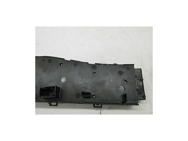 2003-2005 RANGE ROVER HSE L322 OEM RIGHT SIDE FRONT SEAT CONTROL MODULE
