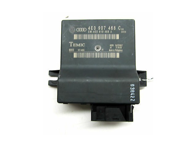 2004-2006 AUDI A8 L QUATTRO D3 OEM CRUISE CONTROL GATEWAY MODULE TEMIC