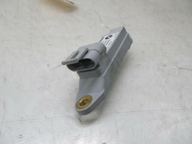 O2-O6 BMW M3 E46 COUPE OEM RIGHT FRONT AIRBAG IMPACT CRASH SENSOR 