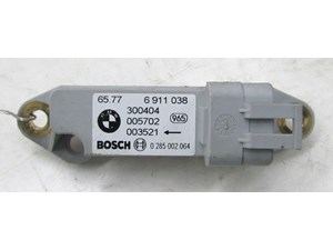 O2-O6 BMW M3 E46 COUPE OEM RIGHT FRONT AIRBAG IMPACT CRASH SENSOR 