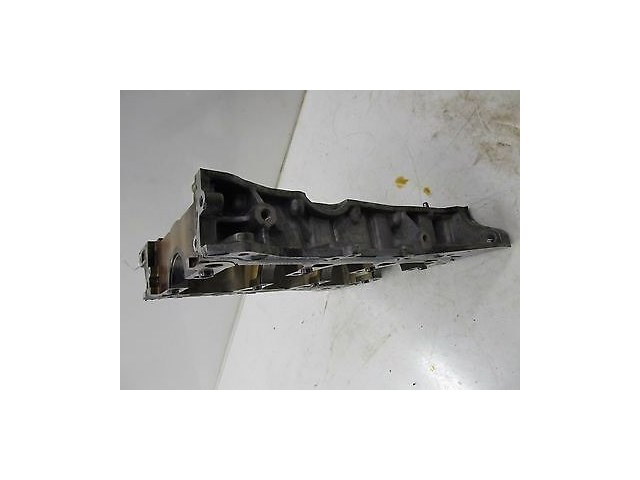 2007-2008 NISSAN 350Z COUPE OEM UPPER BLOCK COVER CRANKSHAFT HOUSING