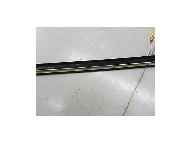 2004-2005 MERCEDES BENZ CLK500 W209 OEM REAR RIGHT EXTERIOR WINDOW TRIM 