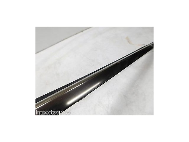 2003-2006 MERCEDES E500 W211 OEM LEFT FRONT DRIVER EXTERIOR WINDOW SEAL TRIM