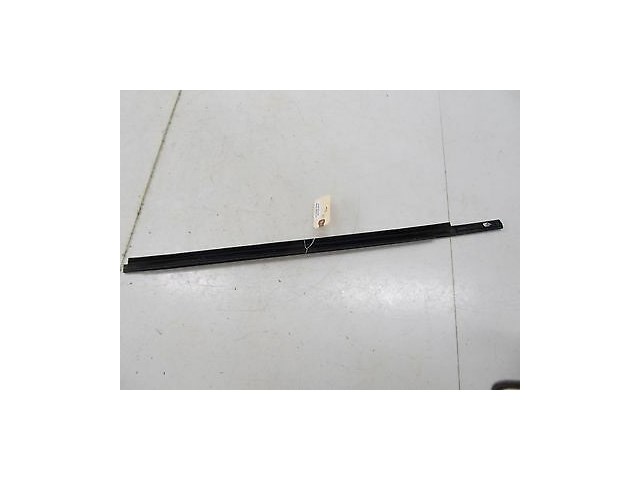 2014-2015 NISSAN VERSA NOTE OEM LEFT REAR EXTERIOR WINDOW WEATHER PANEL 