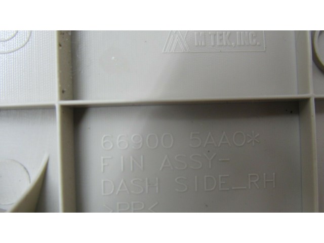 2015-2019 NISSAN MURANO OEM RIGHT FRONT LOWER KICK PANEL TRIM COVER   