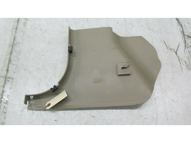 2012-2015 MERCEDES C250 COUPE W204 OEM RIGHT FRONT LOWER KICK PANEL TRIM 