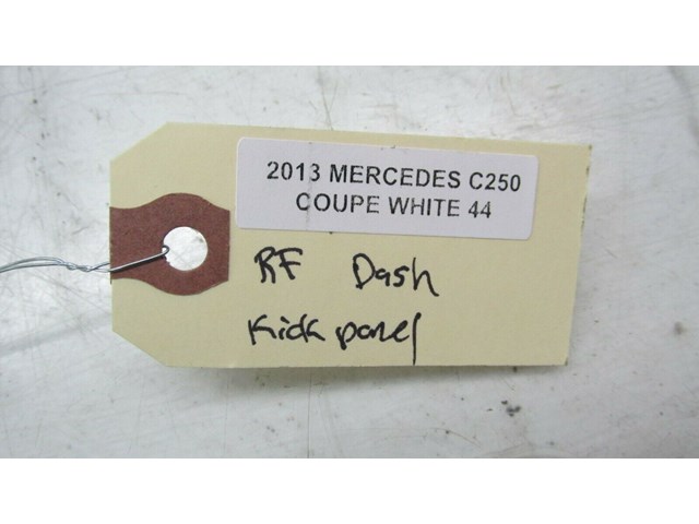 2012-2015 MERCEDES C250 COUPE W204 OEM RIGHT FRONT LOWER KICK PANEL TRIM 