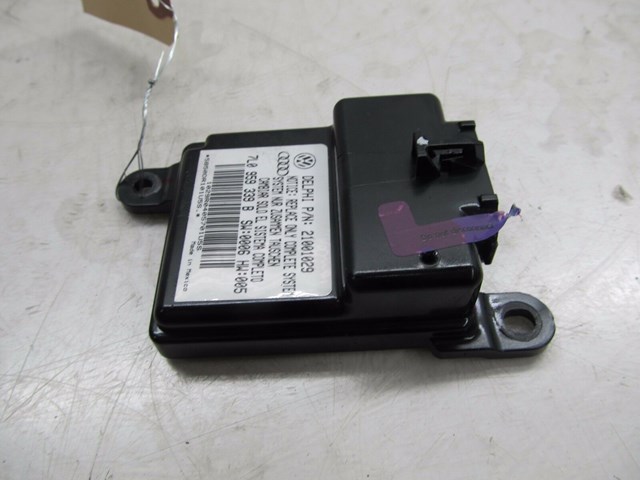 2004-2007 VOLKSWAGEN TOUAREG OEM RIGHT FRONT SEAT OCCUPANCY SENSOR MODULE