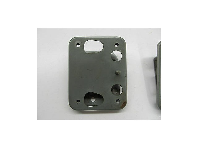 2003-2004 INFINITI G35 SEDAN OEM REAR BUMPER IMPACT BAR MOUNT / BRACKET SET OF 2