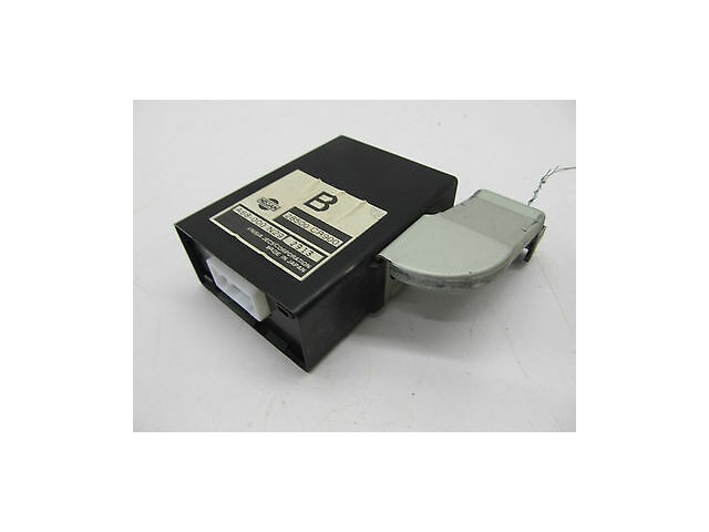 2003-2004 INFINITI M45 OEM STEERING RELAY MODULE UNIT