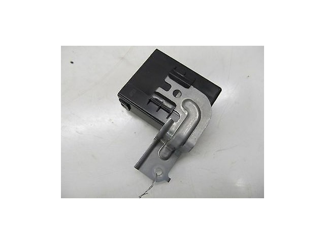 2012-2015 TOYOTA PRIUS C OEM VEHICLE APPROACHING ALERT SOUND CONTROL MODULE