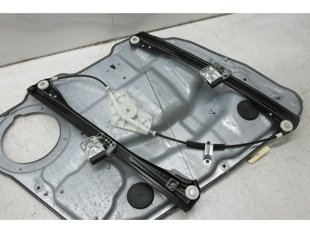 2007-2012 MERCEDES GL450 X164 OEM RIGHT FRONT DOOR WINDOW GLASS REGULATOR 