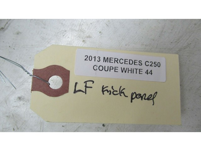 2012-2015 MERCEDES C250 COUPE W204 OEM LEFT FRONT LOWER KICK PANEL TRIM 