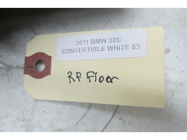  2009-2013 BMW 328i E93 E92 LCI OEM RIGHT FRONT PASSENGER SIDE KICK PANEL TRIM 