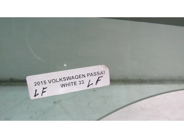 2012-2015 VOLKSWAGEN PASSAT OEM LEFT FRONT DOOR WINDOW GLASS TINTED   
