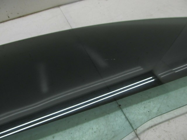 2006-2013 VOLVO C70 T5 OEM CONVERTIBLE RIGHT  FRONT PASSENGER DOOR WINDOW GLASS