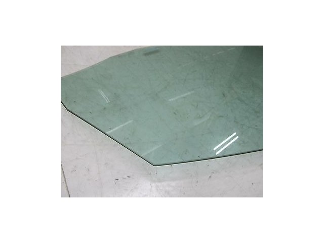 2008-2013 VOLKSWAGEN GTI MK6 OEM RIGHT FRONT PASSENGER DOOR WINDOW GLASS