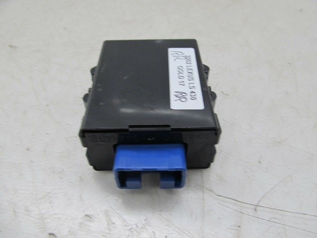 2001-2006 LEXUS LS430 OEM RIGHT REAR COMPUTER BUS BUFFER 89112-50020