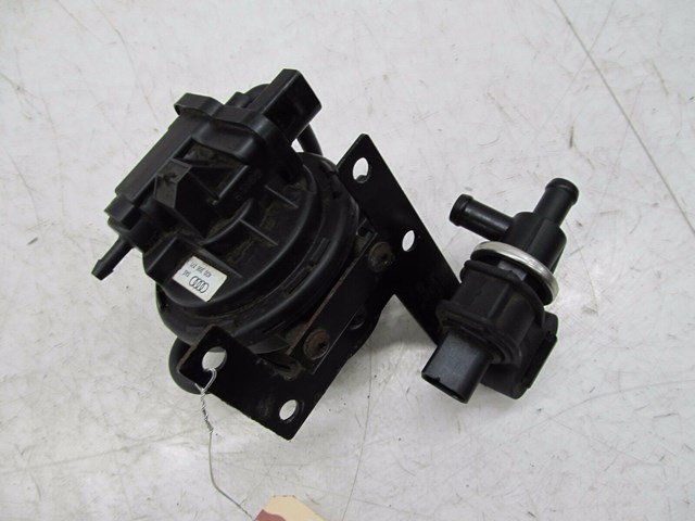 2004-2008 AUDI A8L W12 OEM LEFT REAR LEAF DETECTION PUMP EMISSION VALVE 