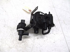2004-2008 AUDI A8L W12 OEM LEFT REAR LEAF DETECTION PUMP EMISSION VALVE 