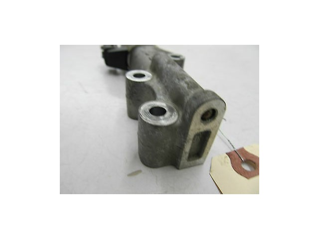 2005-2007 INFINITI G35 COUPE OEM RIGHT FRONT VARIABLE TIMING SOLENOID VALVE