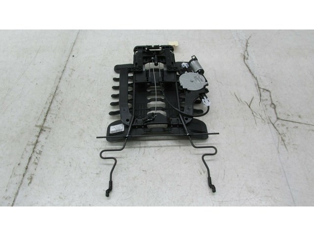 2012-2015 VOLKSWAGEN PASSAT OEM LEFT FRONT DRIVER SEAT LUMBAR ASSEMBLY 