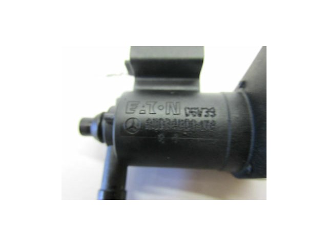 2005-2007 MERCEDES BENZ C230 W203 OEM EXHAUST VALVE SENSOR A2038000178