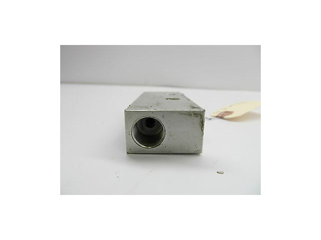 2004-2006 MERCEDES BENZ SL600 R230 OEM LEFT FRONT SUSPENSION VALVE BLOCK